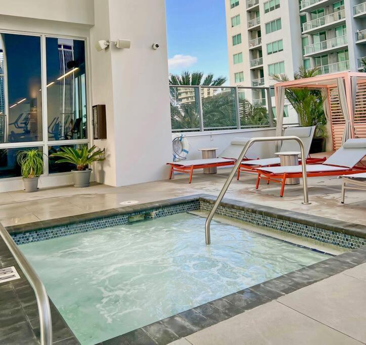 Miami High Town View 1610公寓 外观 照片